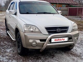 2005 Kia Sorento 5-speed I, белый, 650000 рублей, вид 2