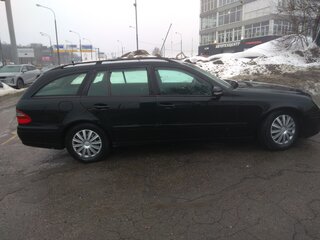 2008 Mercedes-Benz E-Класс 220 III (W211, S211) Рестайлинг, чёрный, 1150000 рублей, вид 3