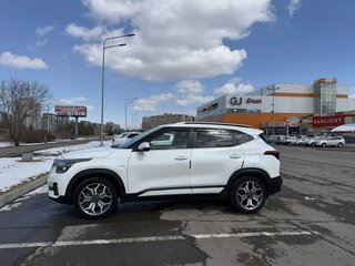 2020 Kia Seltos I, белый, 2350000 рублей, вид 3