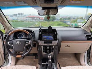2018 Toyota Land Cruiser Prado 150 Series Рестайлинг 2, белый, 5500000 рублей, вид 5