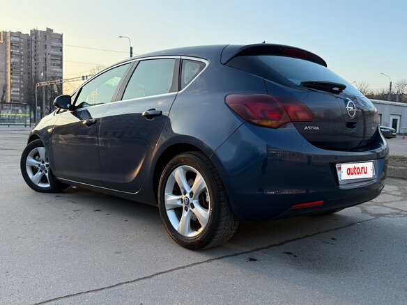 2010 Opel Astra J, синий, 720000 рублей - вид 6