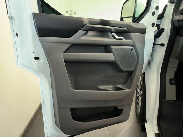 2026 Ford Tourneo Custom LWB II, белый, 9980000 рублей - вид 16