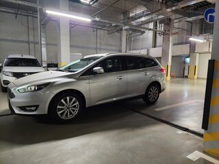 2019 Ford Focus III Рестайлинг, серебристый, 1990000 рублей, вид 4