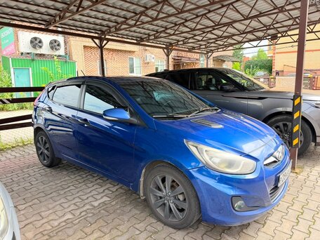 2012 Hyundai Solaris I, синий, 550000 рублей, вид 2