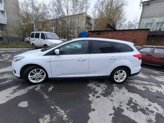 2017 Ford Focus III Рестайлинг, белый, 920000 рублей, вид 4