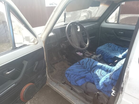 1995 Lada (ВАЗ) 2121 (4x4) I Рестайлинг, белый, 105000 рублей - вид 4