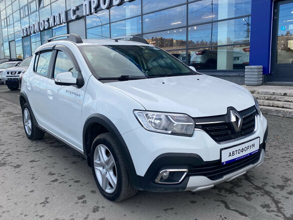 2020 Renault Sandero Stepway II Рестайлинг, белый