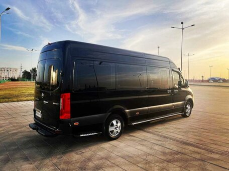 2018 Mercedes-Benz Sprinter, чёрный, 8500000 рублей, вид 3