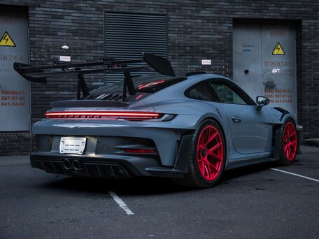 2023 Porsche 911 GT3 RS 992, серый, 38990000 рублей, вид 3