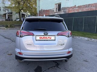 2017 Toyota RAV4 IV (XA40) Рестайлинг, серебристый, 2500000 рублей, вид 5