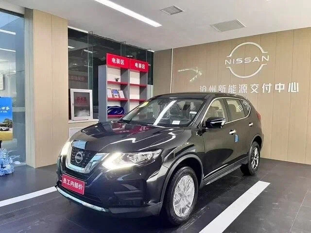 Открыть фотографии: Nissan X-Trail III Рестайлинг 2
