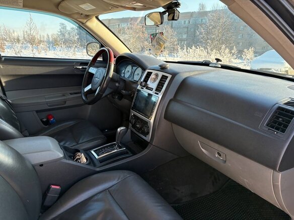 2004 Chrysler 300C I, чёрный, 670000 рублей - вид 7