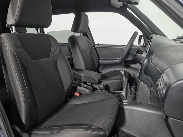 2017 Chevrolet Niva I Рестайлинг, синий, 609000 рублей - вид 9