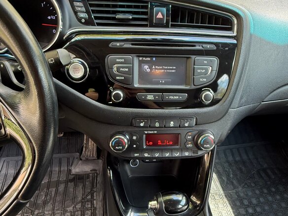 2016 Kia Ceed II Рестайлинг, коричневый, 1100000 рублей - вид 14