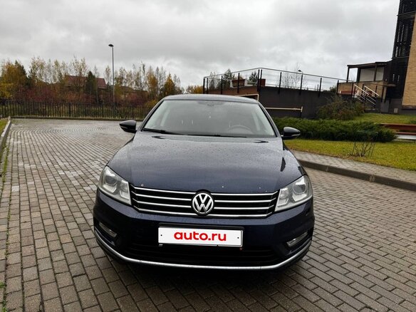 2014 Volkswagen Passat B7, синий, 1199000 рублей - вид 1