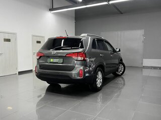 2014 Kia Sorento II Рестайлинг, серый, 1350000 рублей, вид 2