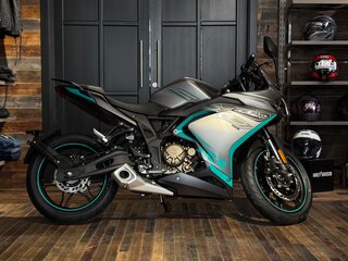 2026 Voge 300RR, серебристый, 368000 рублей, вид 2