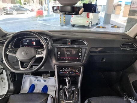 2023 Volkswagen Tiguan II Рестайлинг, белый, 3200000 рублей, вид 4