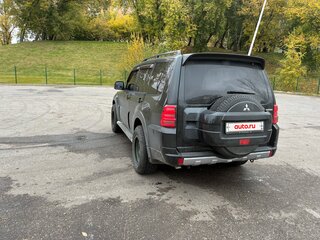 2013 Mitsubishi Pajero IV Рестайлинг 1, чёрный, 2300000 рублей, вид 4