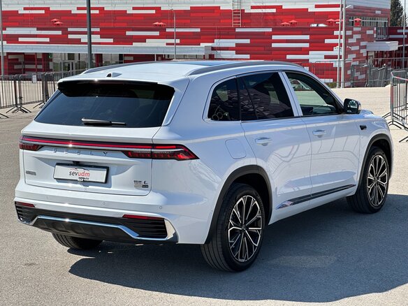 2026 Geely Monjaro (Xingyue L) I Рестайлинг 2 (China Market), белый, 4697000 рублей - вид 23