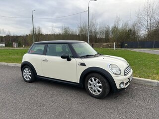 2008 Mini Hatch Cooper II (R56), белый, 990000 рублей, вид 1