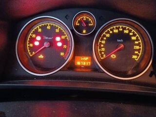 2011 Opel Zafira B Рестайлинг, бежевый, 700000 рублей, вид 5