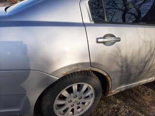 2007 Mitsubishi Galant IX Рестайлинг, серебристый, 350000 рублей, вид 5