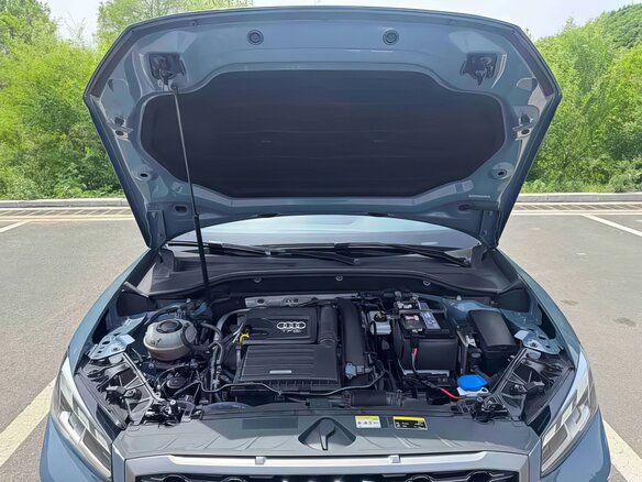 2023 Audi Q2 L 35 TFSI I Рестайлинг, синий, 2155000 рублей - вид 17