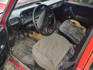 1983 Lada (ВАЗ) 2105 5-speed, красный, 65000 рублей, вид 5