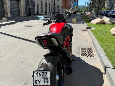 2012 Ducati Diavel Carbon, чёрный, 850000 рублей, вид 5