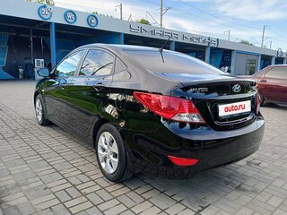 2013 Hyundai Solaris I, чёрный, 1099999 рублей, вид 3