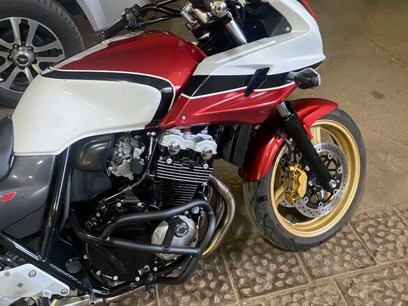 2007 Honda CB 400 Super Four, красный, 400000 рублей - вид 4