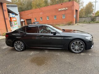 2018 BMW 5 серии 530d xDrive VII (G30/G31/G38), чёрный, 3450000 рублей, вид 4