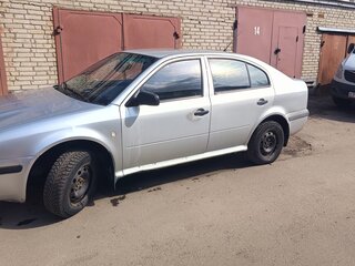 2001 Skoda Octavia I (A4) Рестайлинг, серебристый, 320000 рублей, вид 4