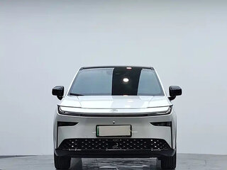 2026 Toyota bZ3X 50 kWh, белый, 2670177 рублей, вид 2