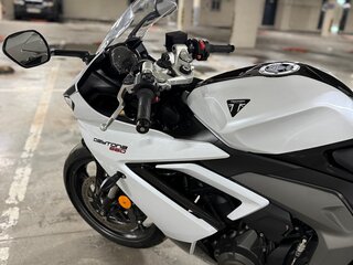 2023 Triumph Daytona 660, белый, 815000 рублей, вид 5