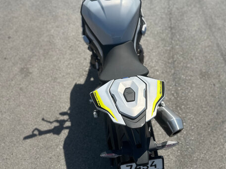 2021 BMW S 1000 R, серый, 2555000 рублей, вид 4