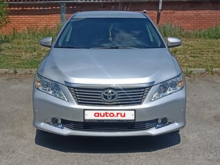 2013 Toyota Camry VII (XV50), серебристый, 1470000 рублей, вид 1