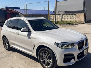 2021 BMW X3 28i xDrive III (G01), белый, 5000000 рублей, вид 2
