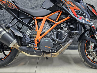 2015 KTM 1290 Super Duke R, чёрный, 879000 рублей, вид 4