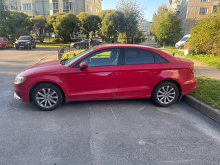 2015 Audi A3 III (8V), красный, 1050000 рублей, вид 3
