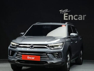 2023 SsangYong Korando IV, серебристый, 1550000 рублей, вид 3