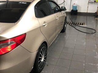 2013 Kia Rio 5-speed III, бежевый, 750000 рублей, вид 4