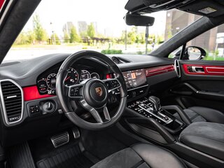 2020 Porsche Cayenne GTS Coupé III, красный, 9500000 рублей, вид 5