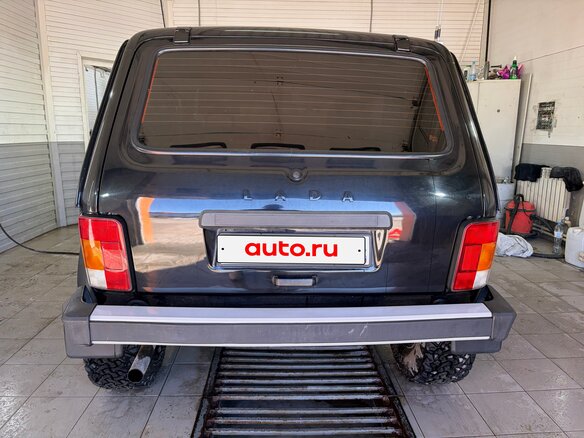 2005 Lada (ВАЗ) 2121 (4x4) I Рестайлинг, чёрный, 750000 рублей - вид 4
