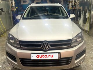2010 Volkswagen Touareg II, серебристый, 2700000 рублей, вид 1