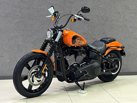 2025 Harley-Davidson Street Bob, оранжевый, 1690000 рублей - вид 2