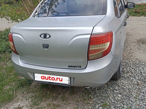 2012 Lada (ВАЗ) Granta I, серебристый, 385000 рублей - вид 2