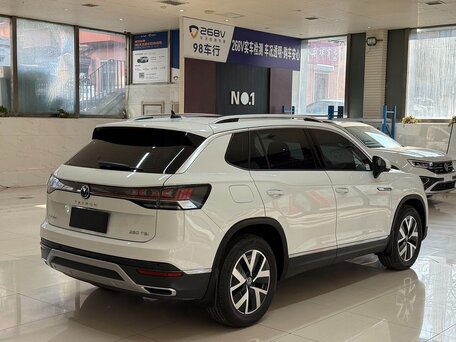 2022 Volkswagen Tayron I, белый, 2460000 рублей, вид 3