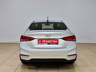 2017 Hyundai Solaris II, серебристый, 1280000 рублей, вид 5